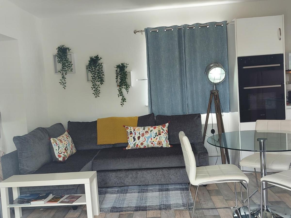 Bunlin Heights Self Catering Studio Milford Dış mekan fotoğraf
